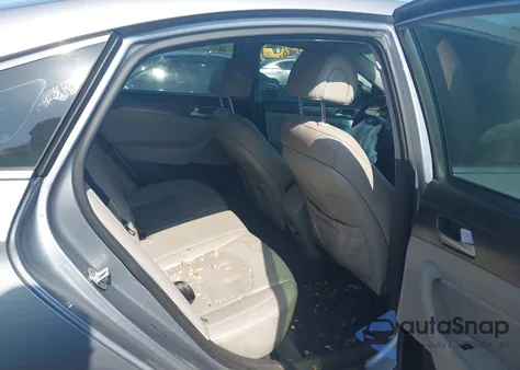 2015 Hyundai Sonata Sport z USA, uszkodzony, nr VIN 5NPE34AF0FH090432